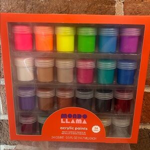 Mondo LLAMA Acrylic Paint Set - 24 Colors